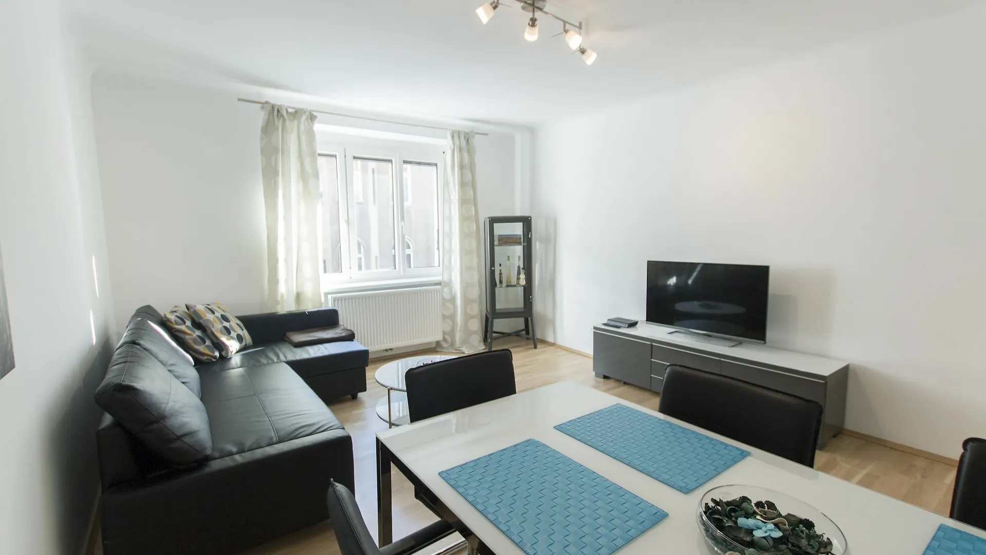Apartment - Naehe Schottenring Vienna 0*,  Austria
